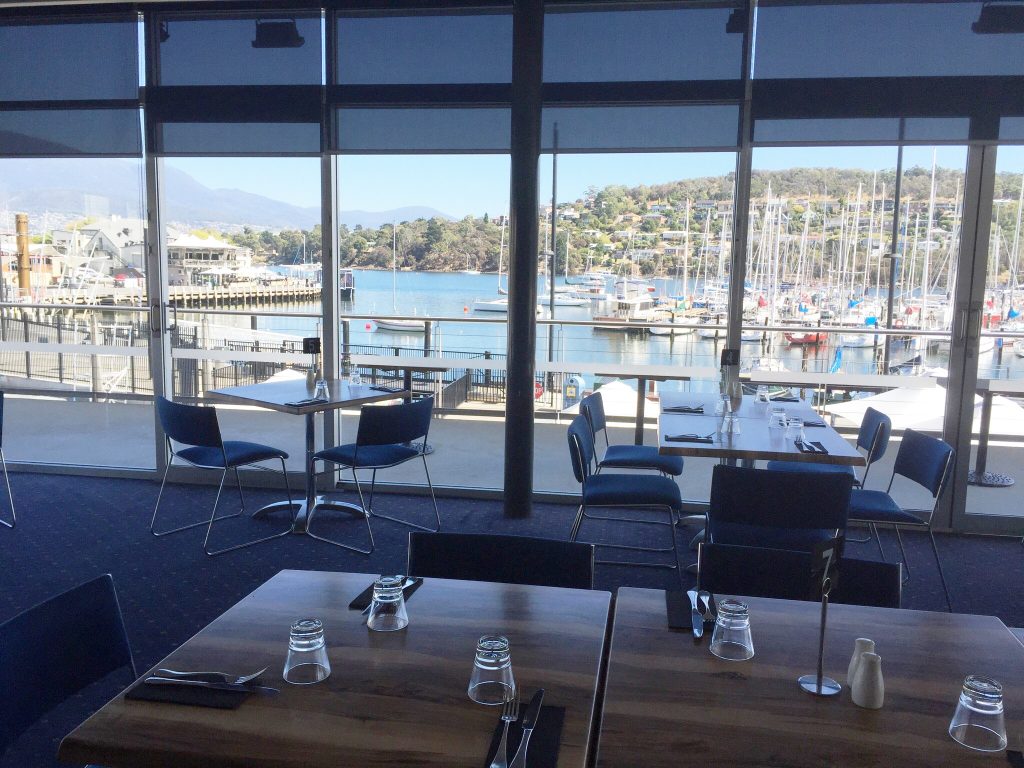 Anchors Restaurant & Bar Bellerive Yacht Club