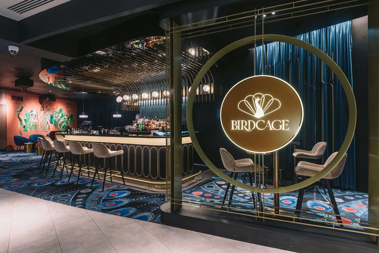 Birdcage Bar Dining Tas